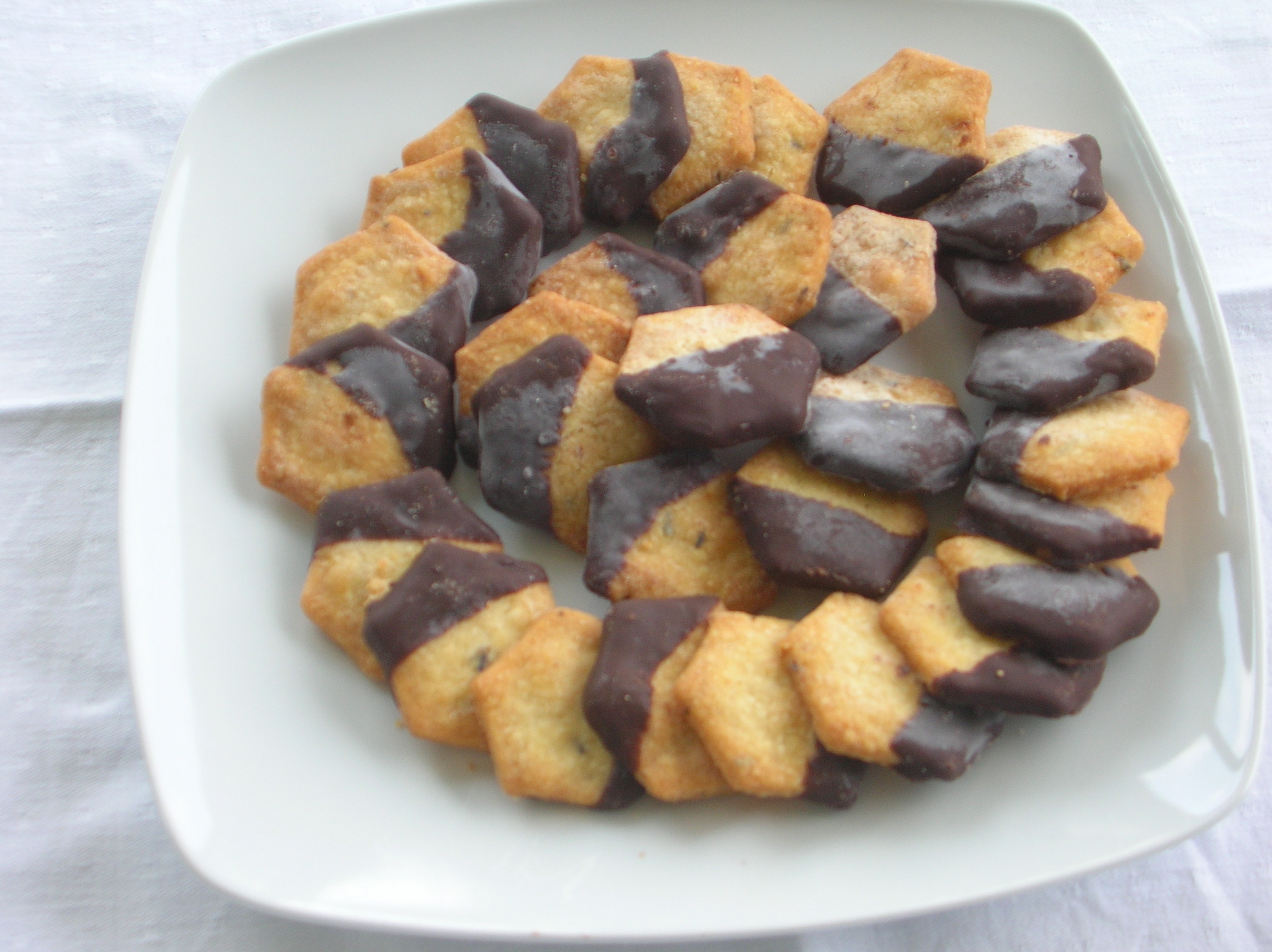 Frollini lavanda e cioccolato